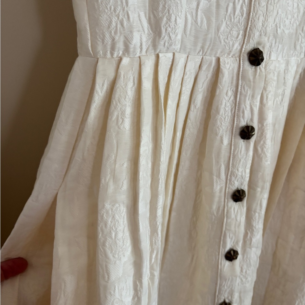 Elegant White BURU Pink Label Sleeveless Button-Down Dress - Picture 3 of 7